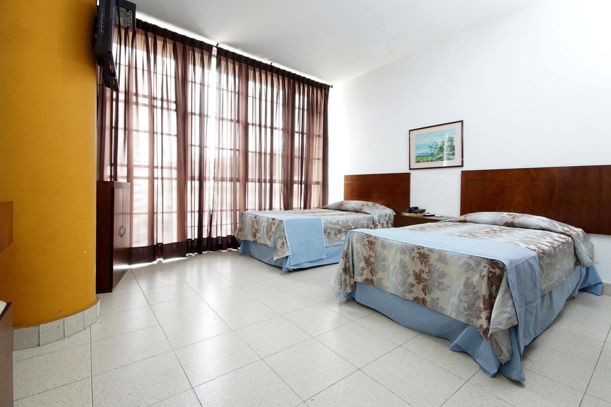 Hotel Royal Plaza Cali Eksteriør billede